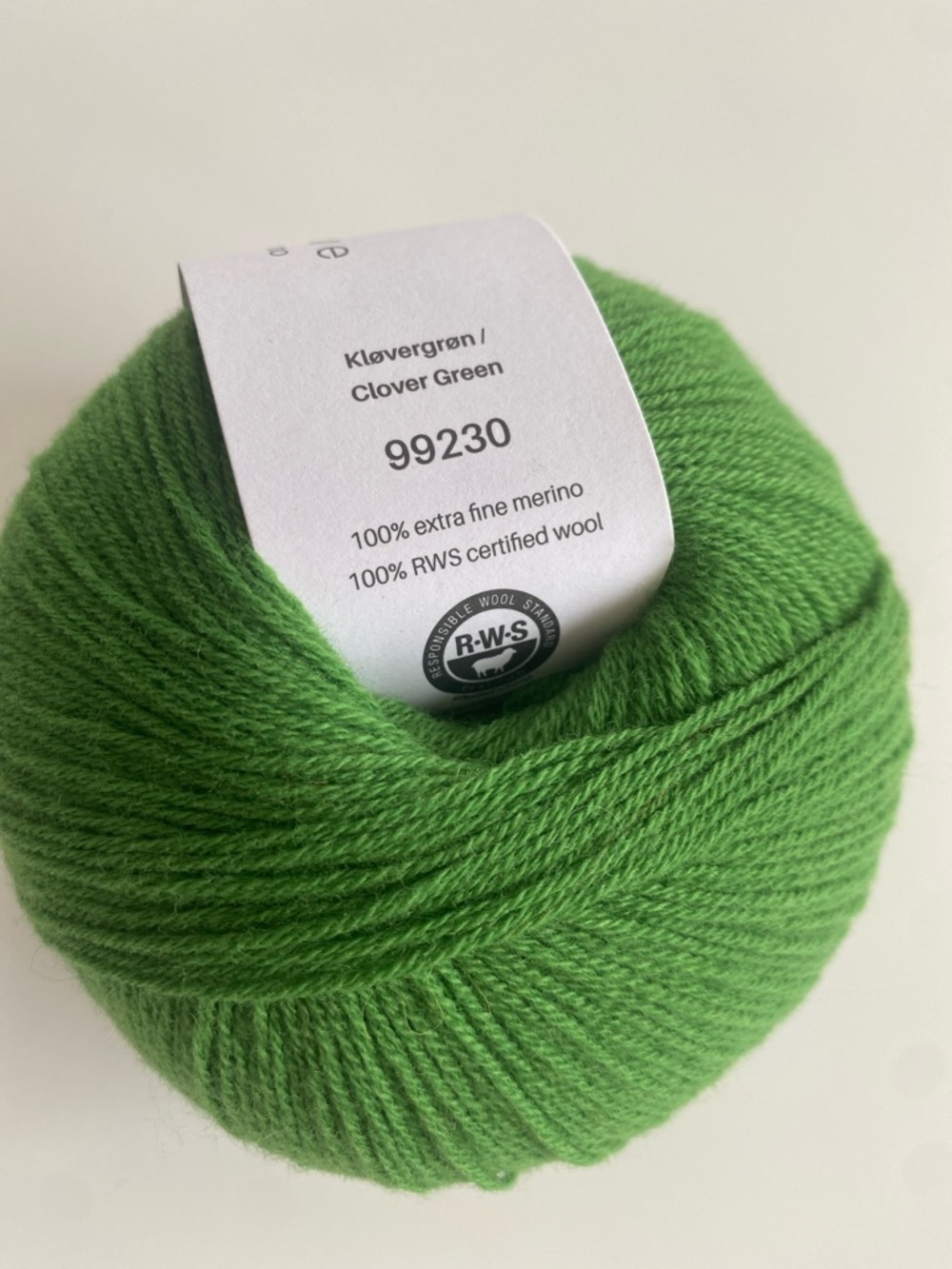 NWT 1 skien Knitting for Olive Merino Clover Green